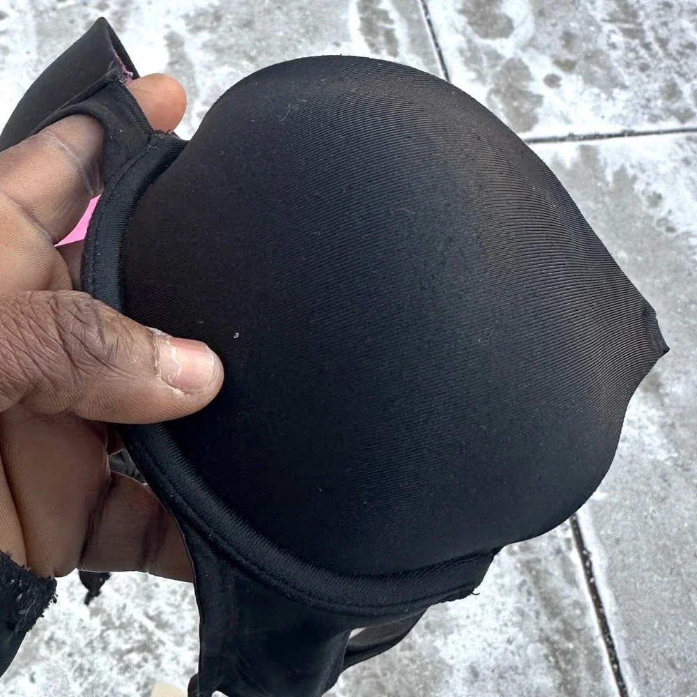 Pink Victoria's Secret WEAR EVERYWHERE PUSH‎ UP BRA Size 34B Black